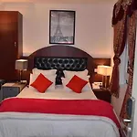 Regina Montmartre Hotel