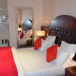 ريجينا مونتمارتريه فندق