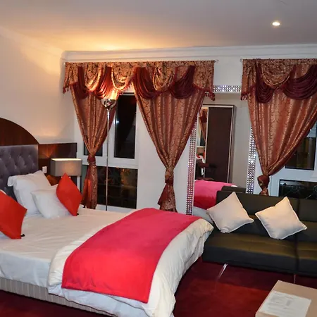 レジーナ モンマルトル ホテル パリ