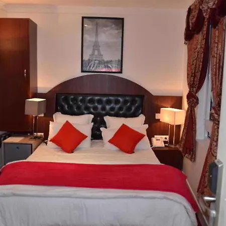 Regina Montmartre Hotel