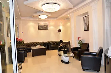 ريجينا مونتمارتريه فندق باريس