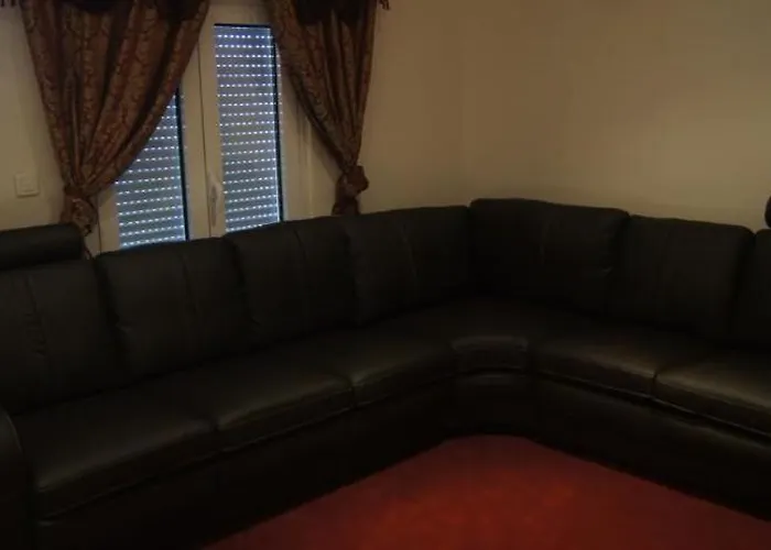 レジーナ モンマルトル ホテル