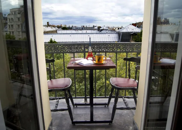 ホテル レジーナ モンマルトル