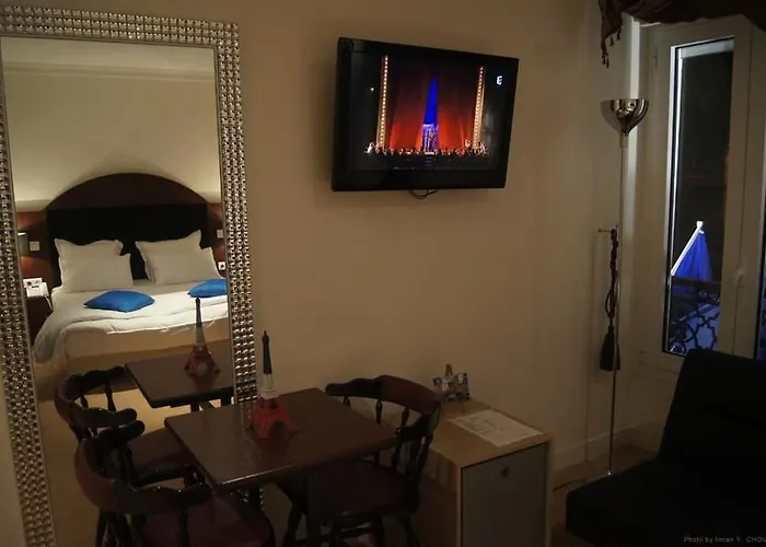 レジーナ モンマルトル ホテル